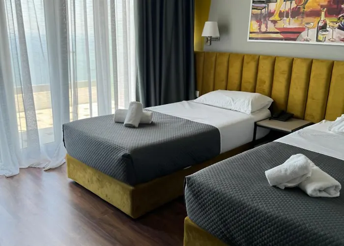 Festim Hotel Kanine